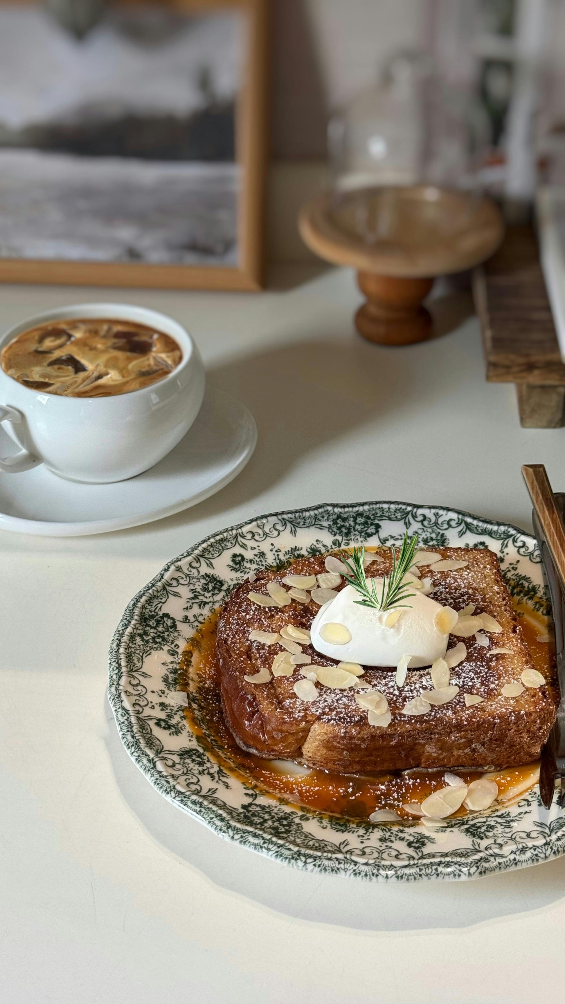 Pan francés y mermelada de naranja chai