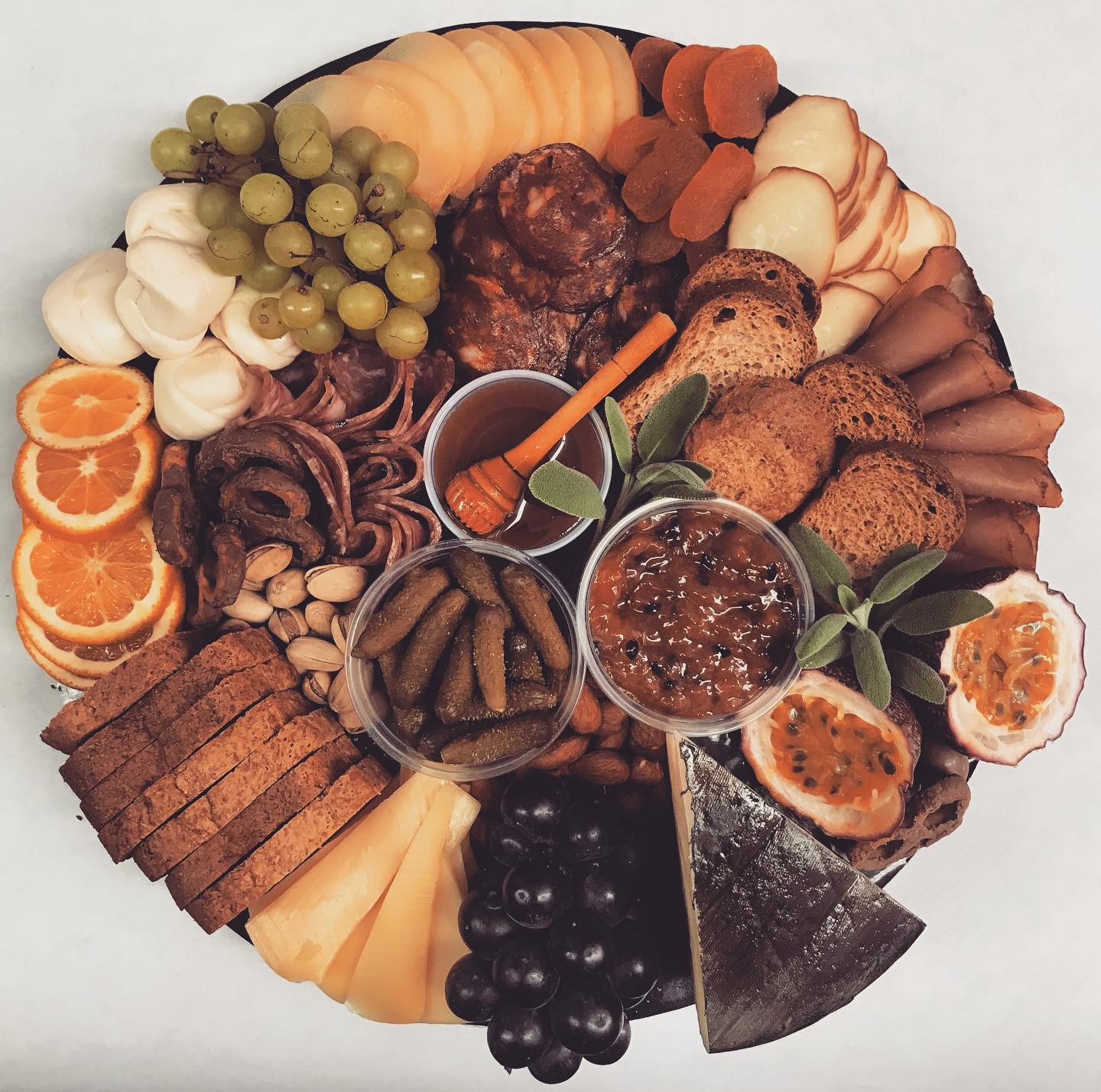 Tabla de Quesos y Charcutería